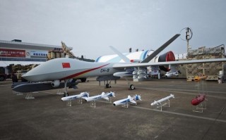 部落9本科技 中国航天科技集团彩虹 - 9察打一体无人机首飞，性能强大