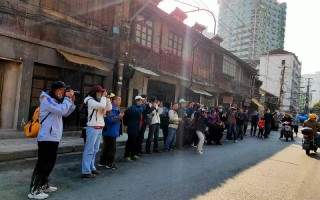 江阴短视频拍摄剪辑排名 上海这条百年老马路一夜爆红！梁朝伟来了？网友：求别拆……